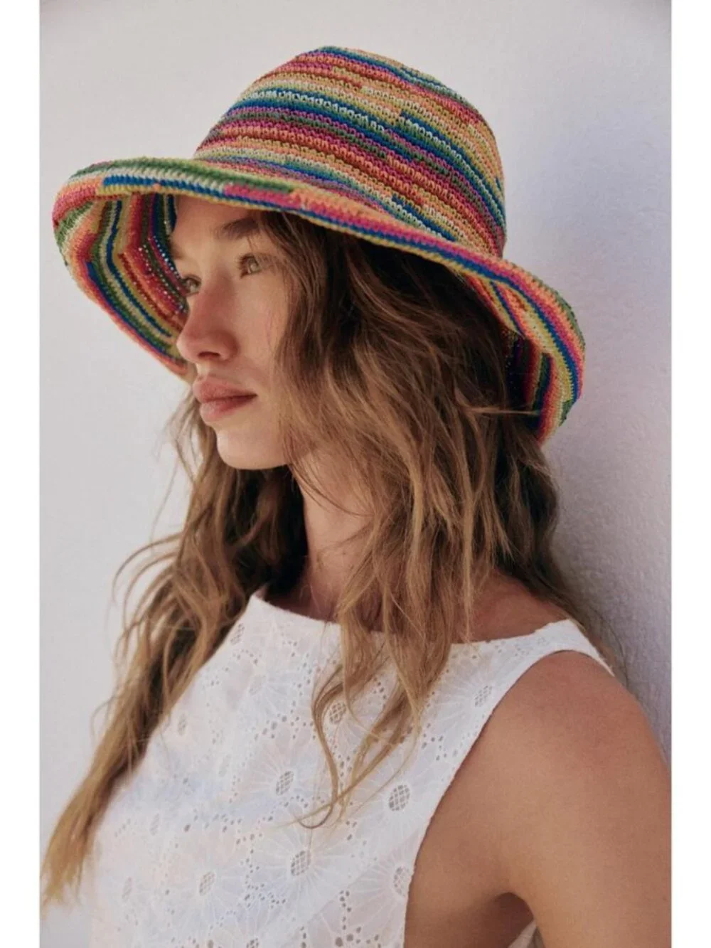 ZARA COLOR-BLOCK BUCKET HAT